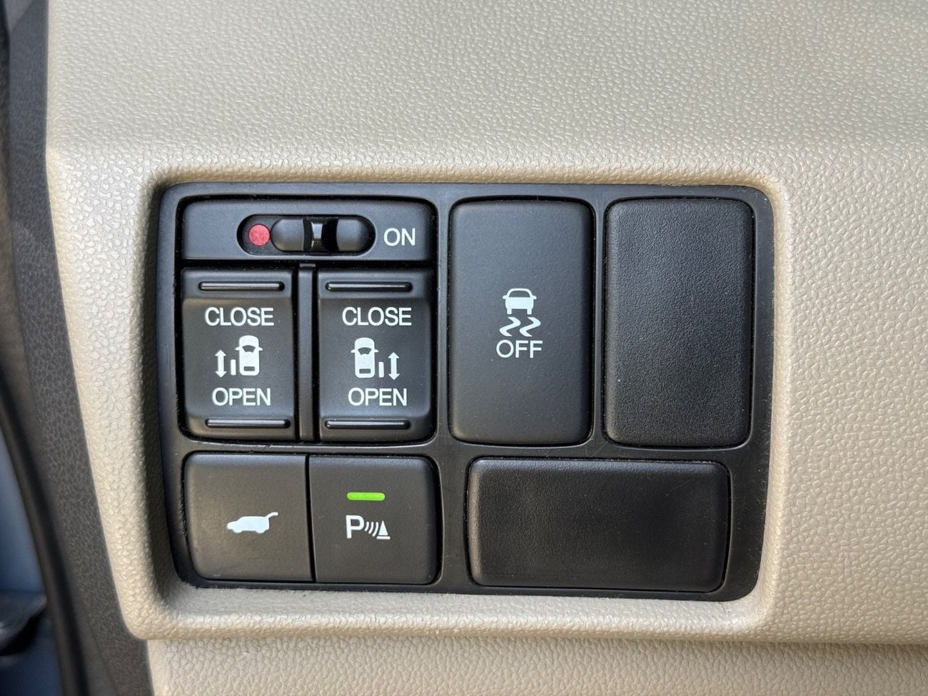 هوندا أوديسي Touring 3.5L (250 HP)