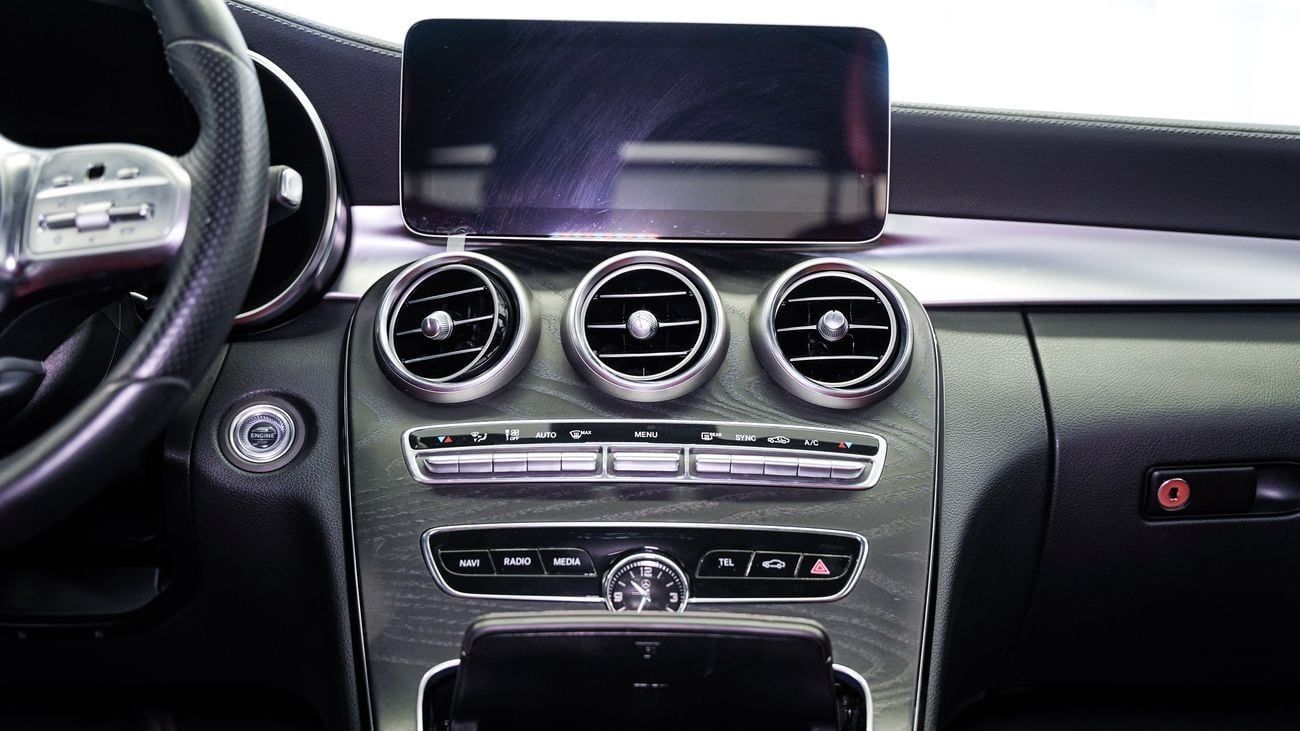 مرسيدس بنز C 200 AMG