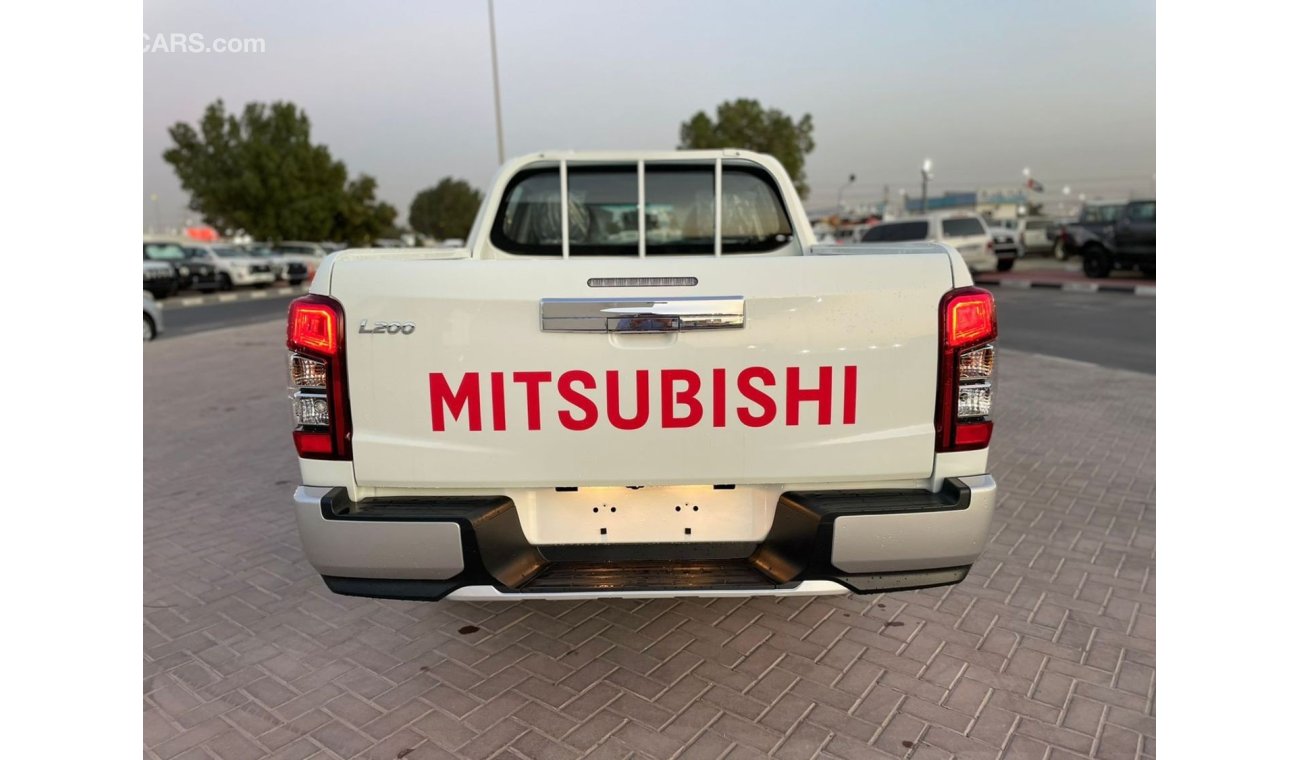ميتسوبيشي L200 2.4L Diesel Double Cab Chrome Pack Manual ( Only For Export Outside GCC Countries)