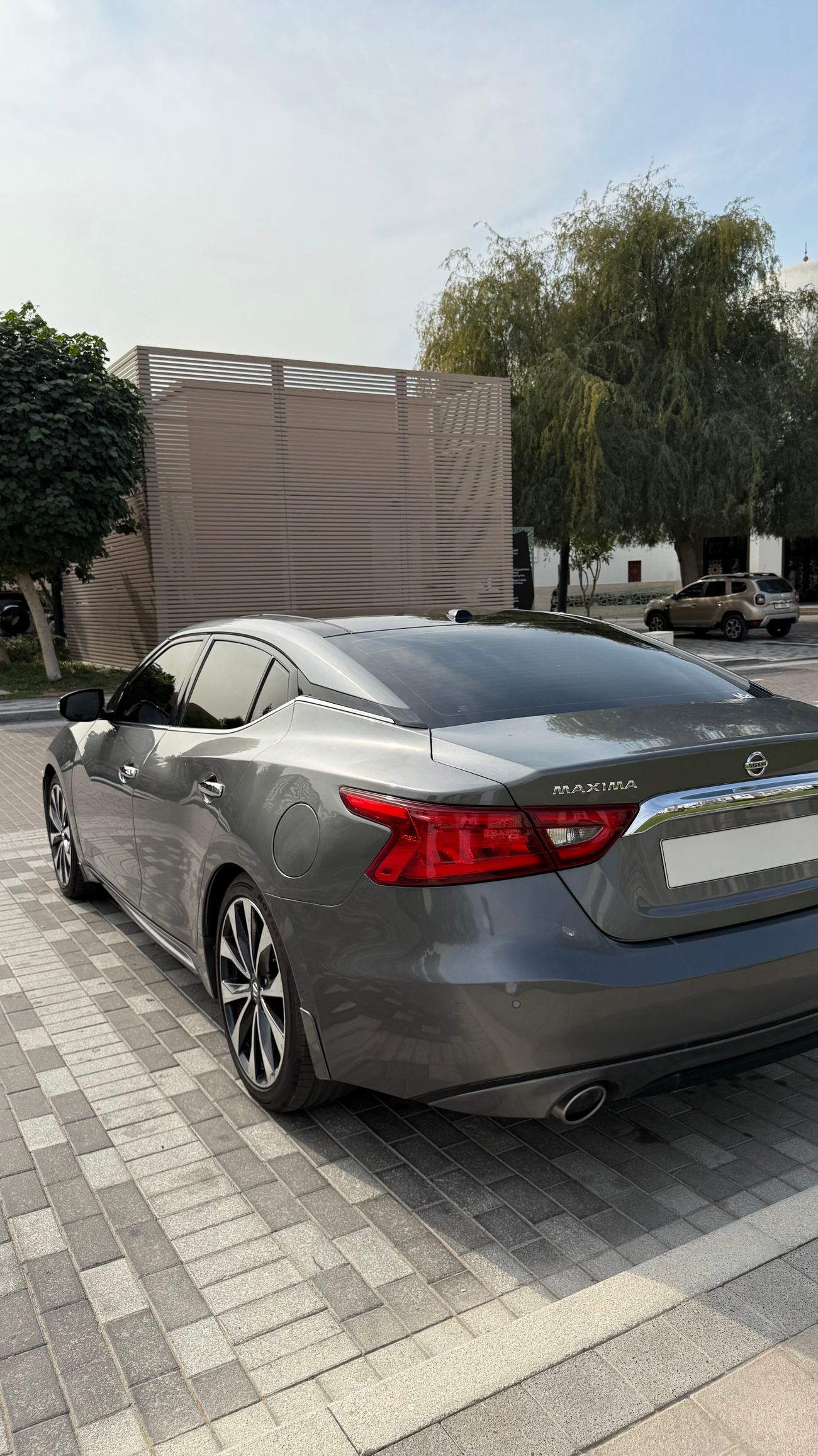 نيسان ماكسيما