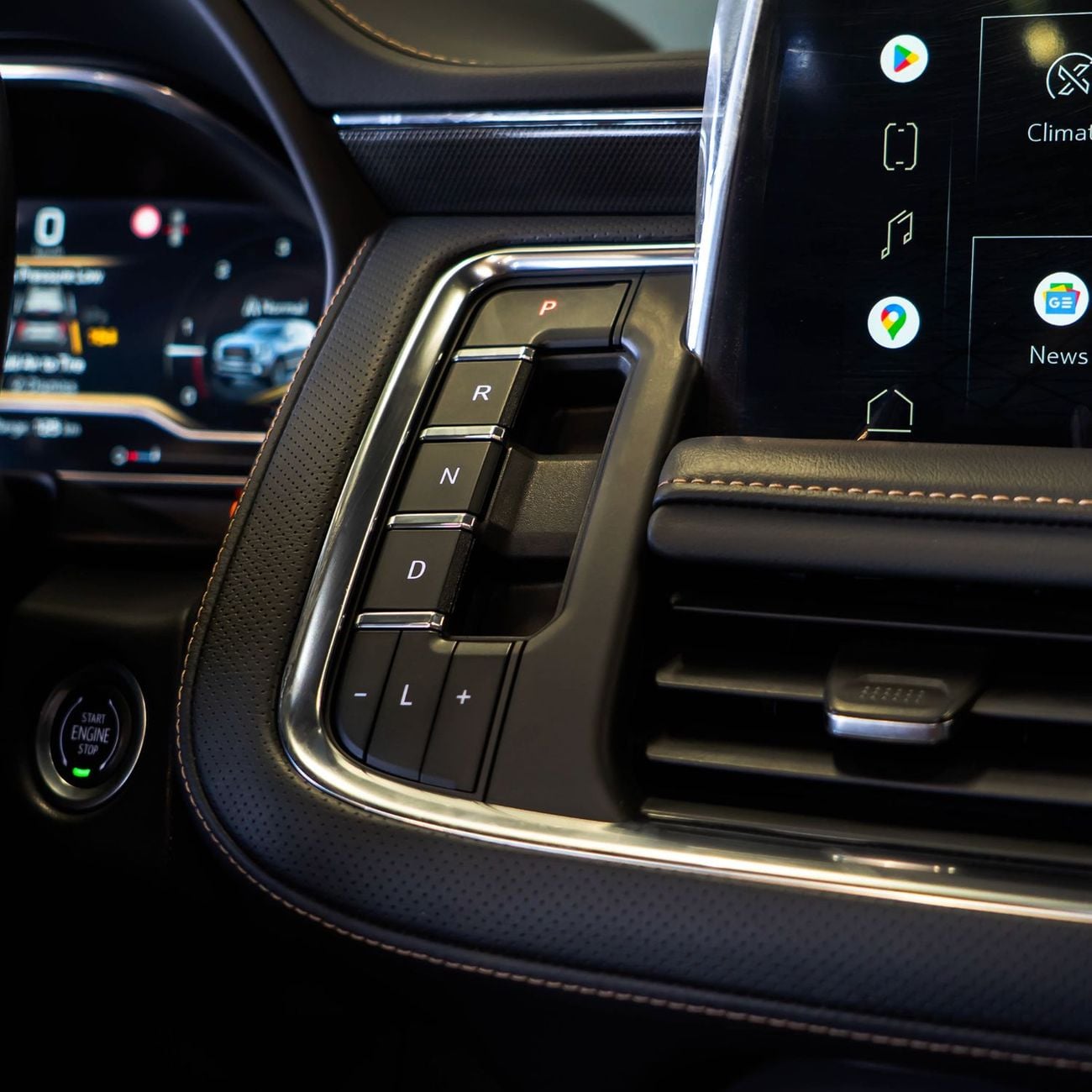 جي أم سي يوكون 5.3 V8 AT4 (AWD)