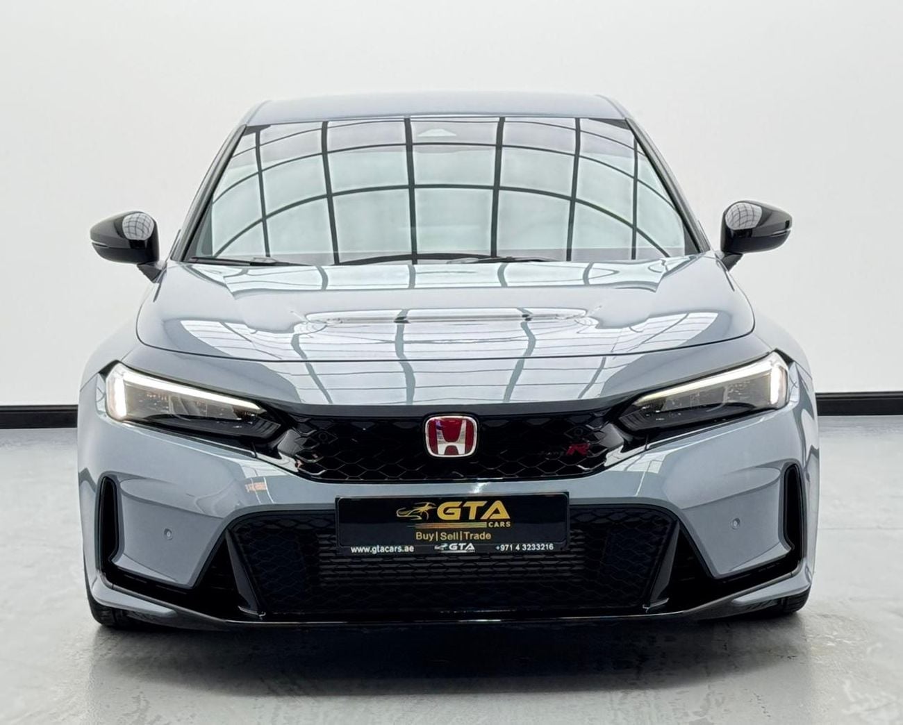 Honda Civic Type R 2.0L MT 2025 Honda Civic Type R, 2030 Honda Warranty and Service Pack, Excellent Condition, GCC