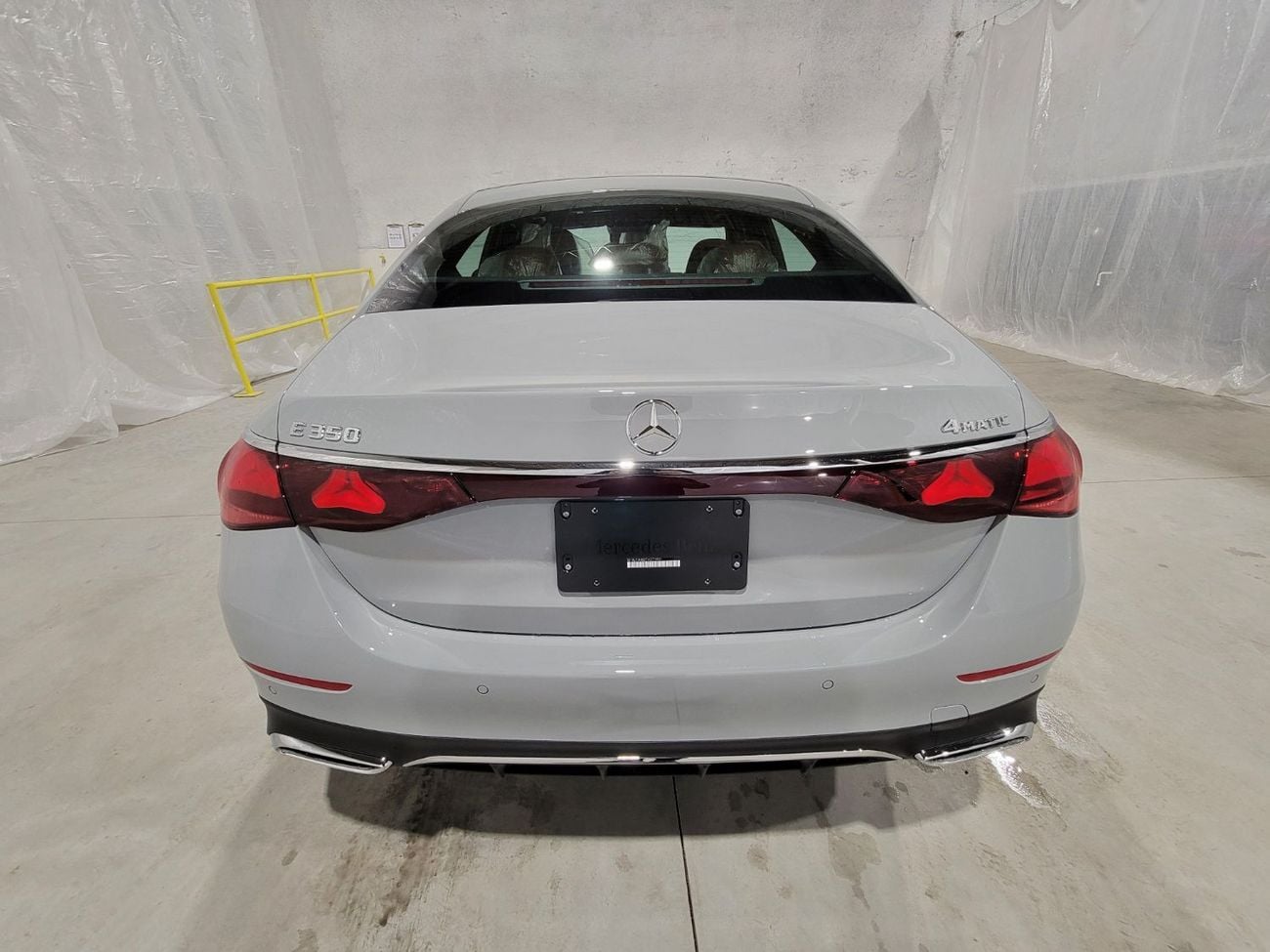 Mercedes-Benz E 350 4MATIC Luxury Sedan  * Export Offer*