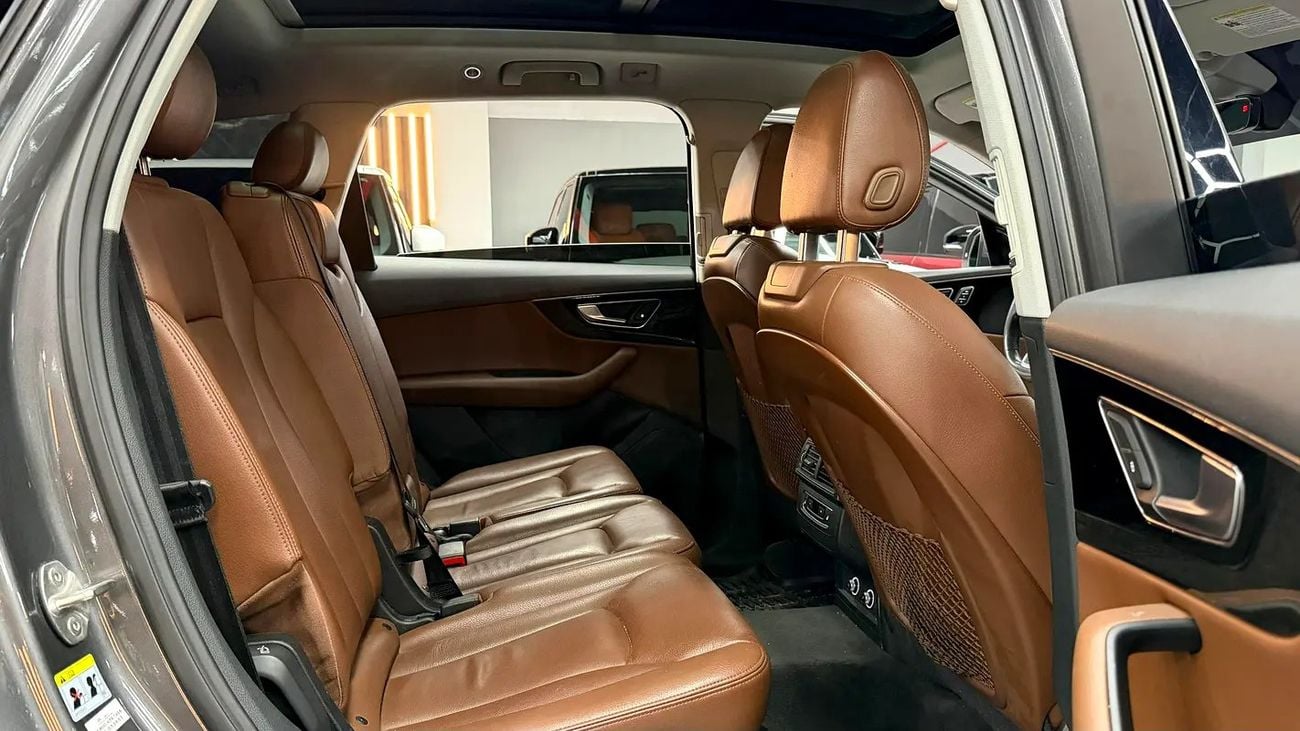 أودي Q7 45 TFSI quattro S-Line Luxury 3.0L