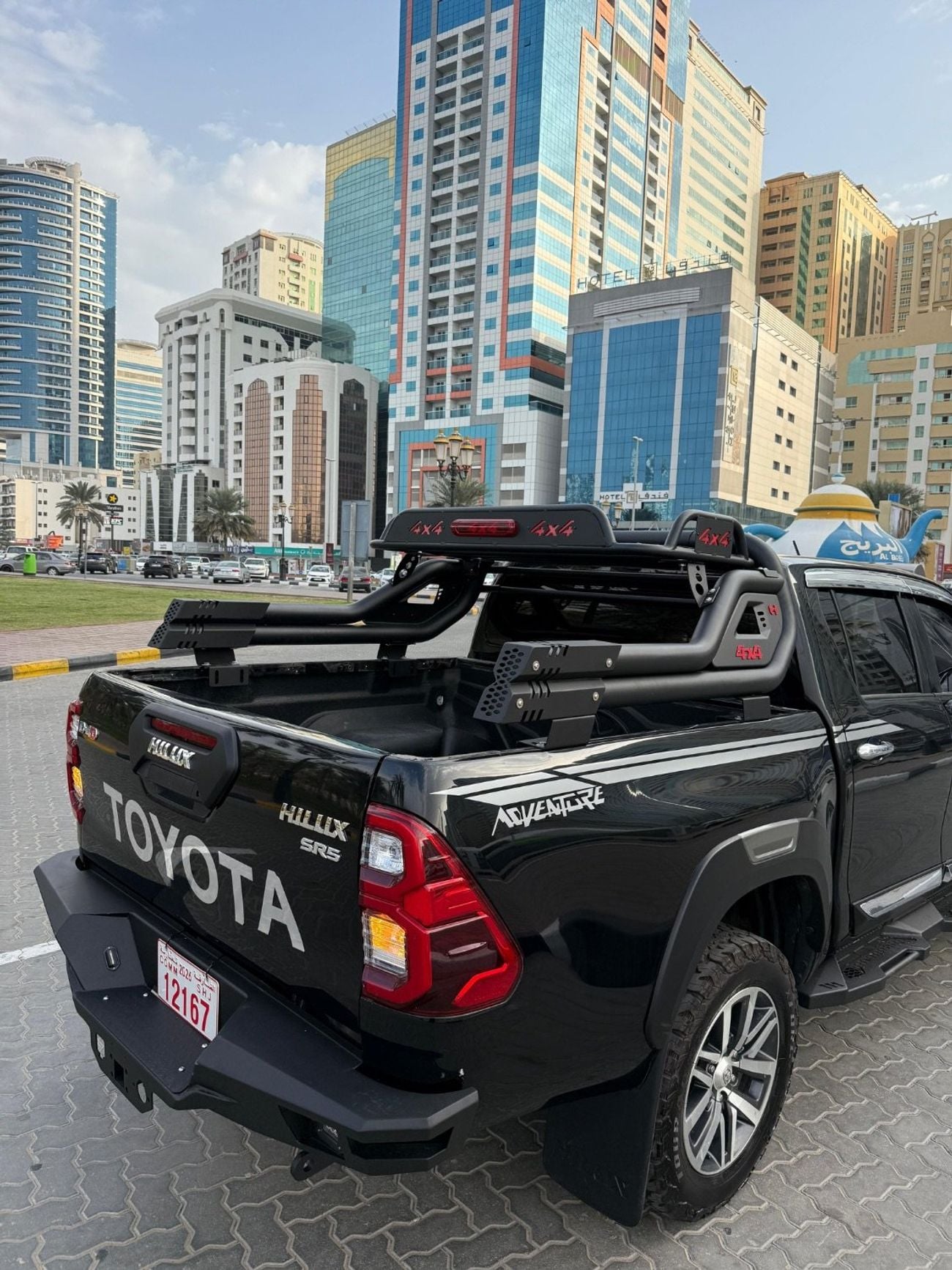 Toyota Hilux SR5 with full option 4x4