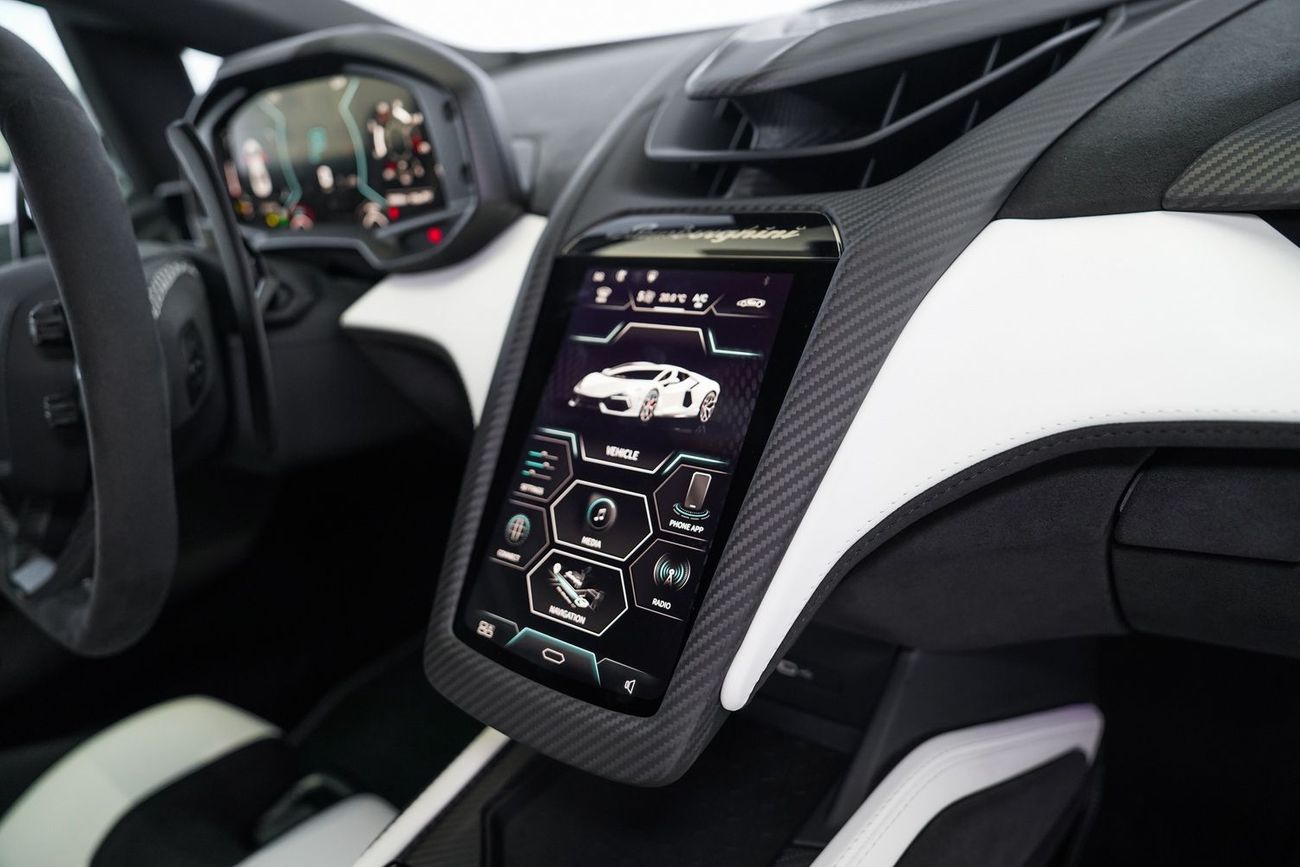 Lamborghini Revuelto 6.5L V12 Hybrid