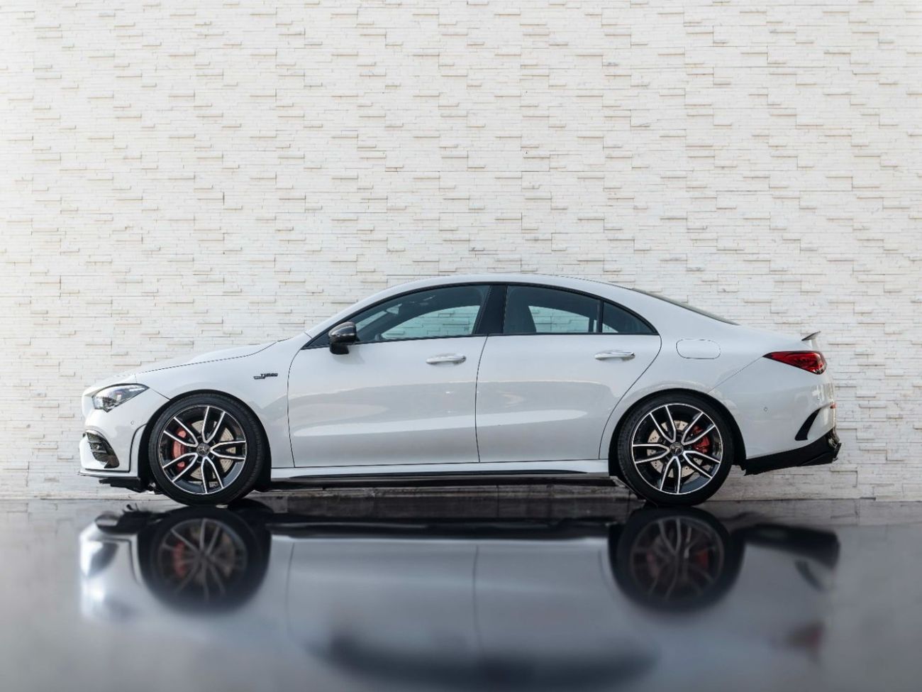 مرسيدس بنز CLA 35 AMG Std 2.0L