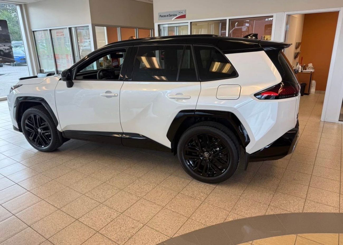 Toyota RAV4 XSE HEV