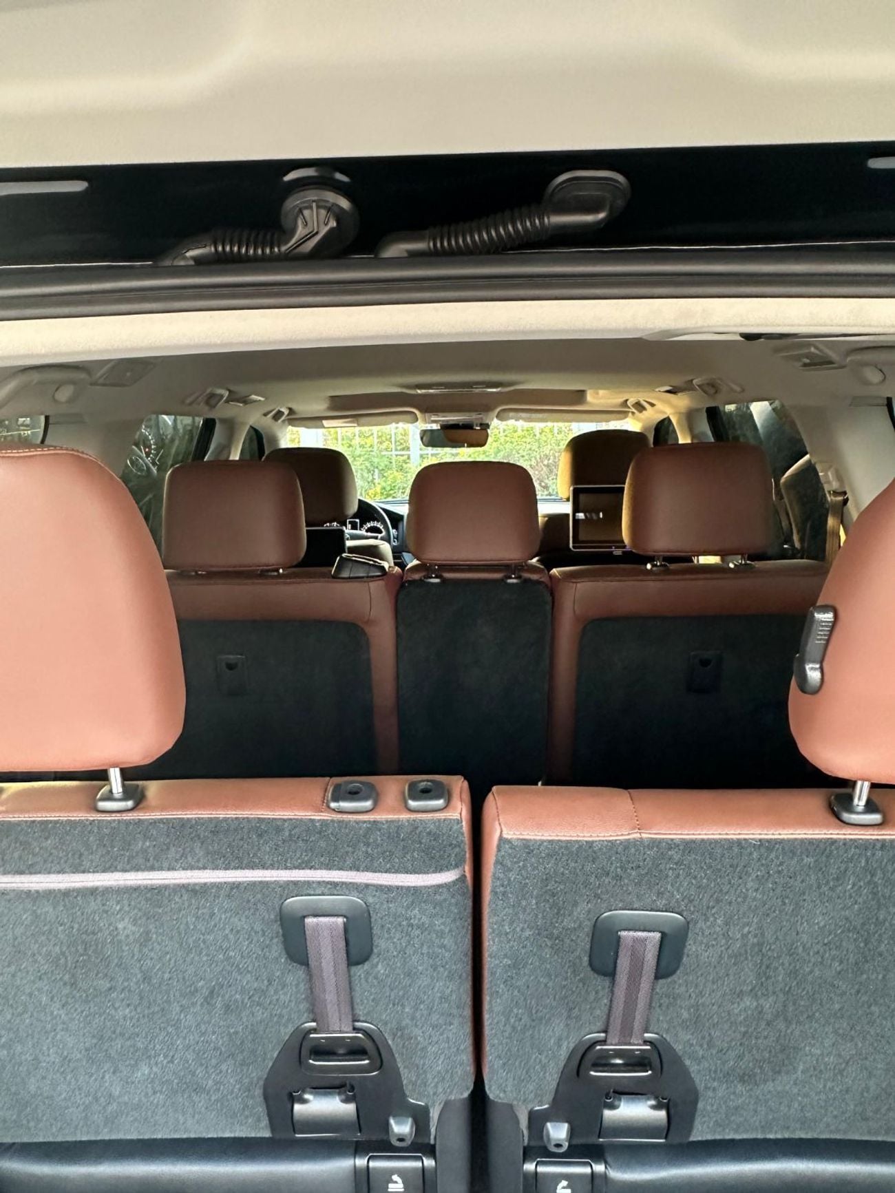 تويوتا لاند كروزر VXR GRAND TOURING V8 5.7L / GCC / VERY GOOD CONDITION / NO ACCIDENT