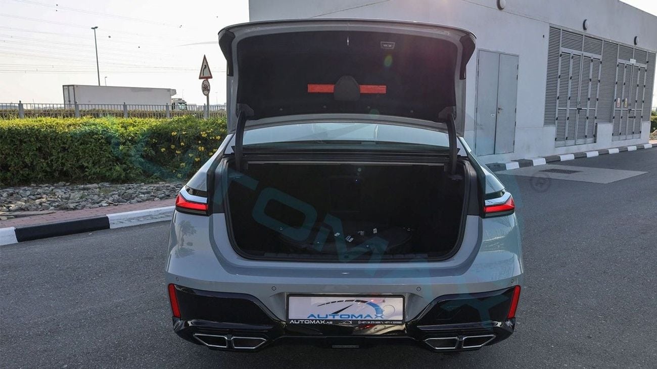 بي أم دبليو 760i xDrive M 4.4TT V8 AWD 2026 GCC 0Km With 2 Years Unlimited Mileage Warranty & 3 Years Service @Offici