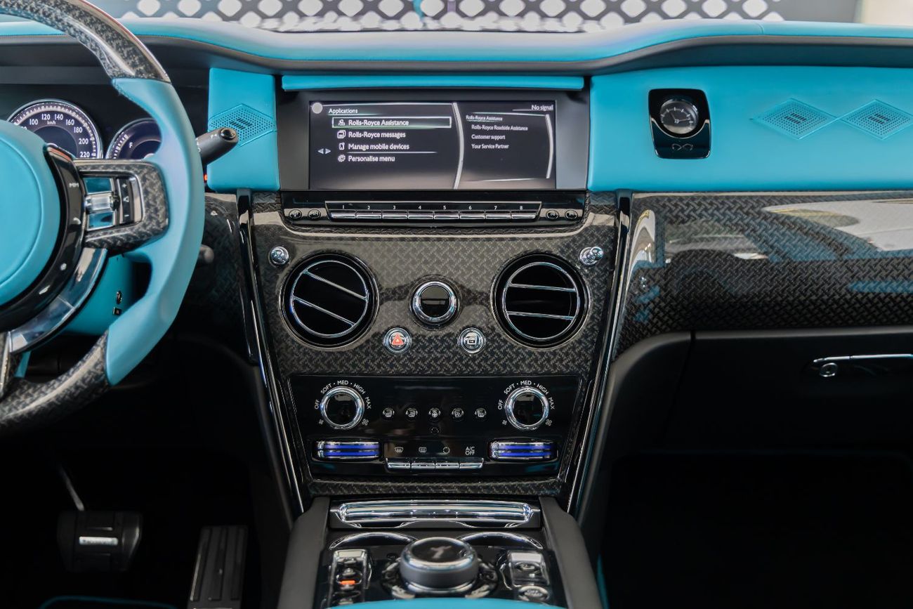 Rolls-Royce Cullinan Rolls Royce Cullinan Mansory Original Exterior and Interior - 2023 Perfect Condition