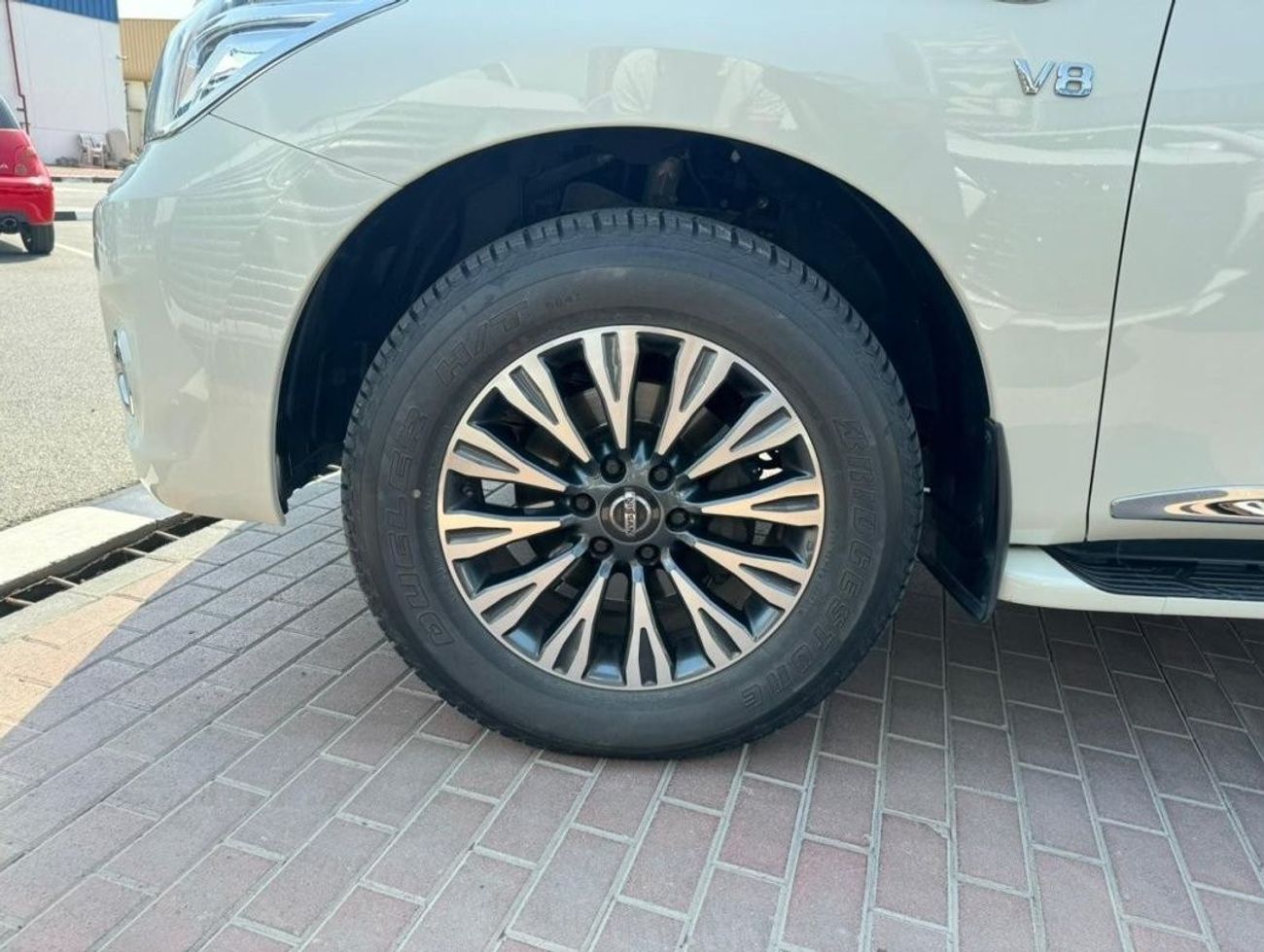 نيسان باترول NISSAN PATROL LE PLATINUM