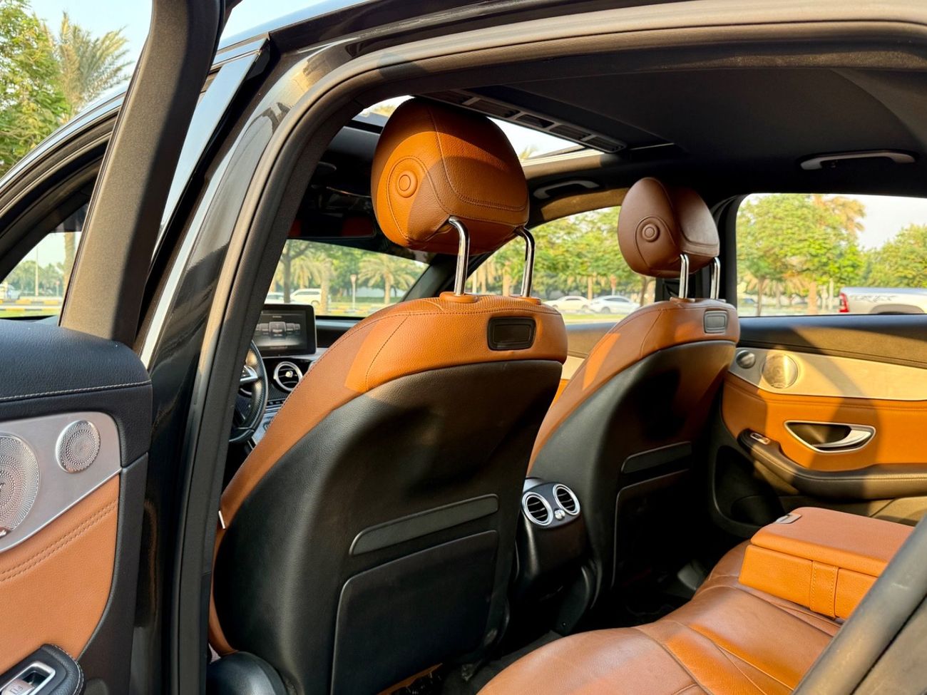 مرسيدس بنز GLC 43 MERCEDES GLC43 COUPE MODEL 2018 GCC SPACE FULL OPTION