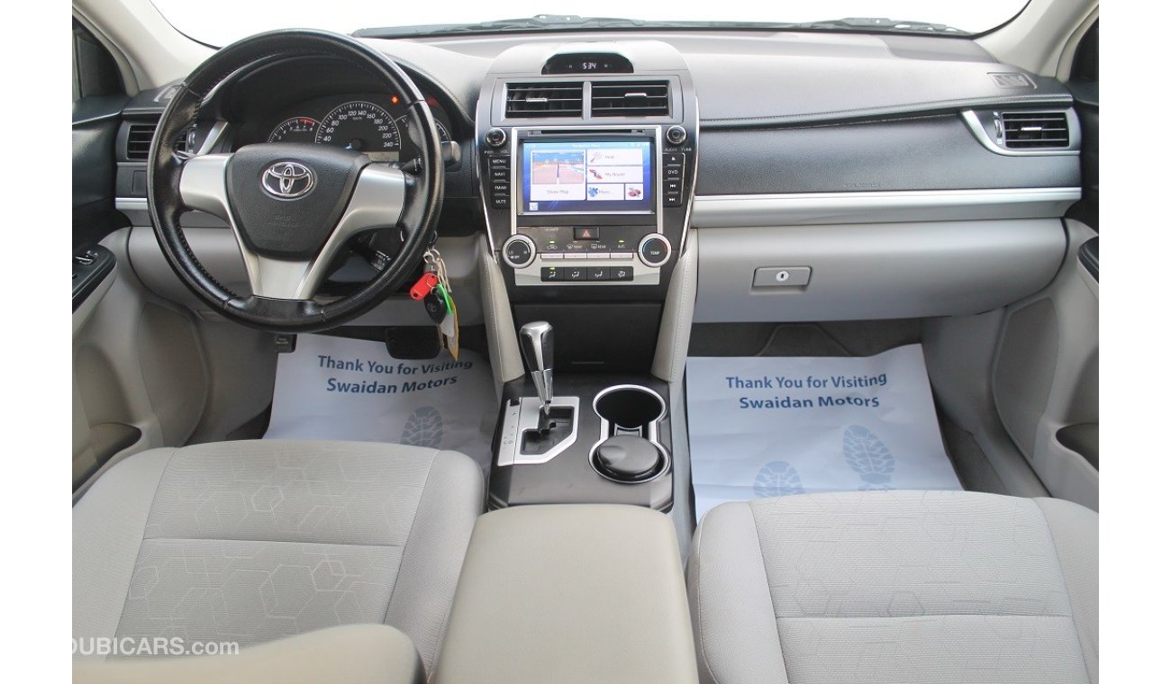 Toyota Camry 2.5L SE 2015  WITH BLUETOOTH REAR CAMERA SENSOR