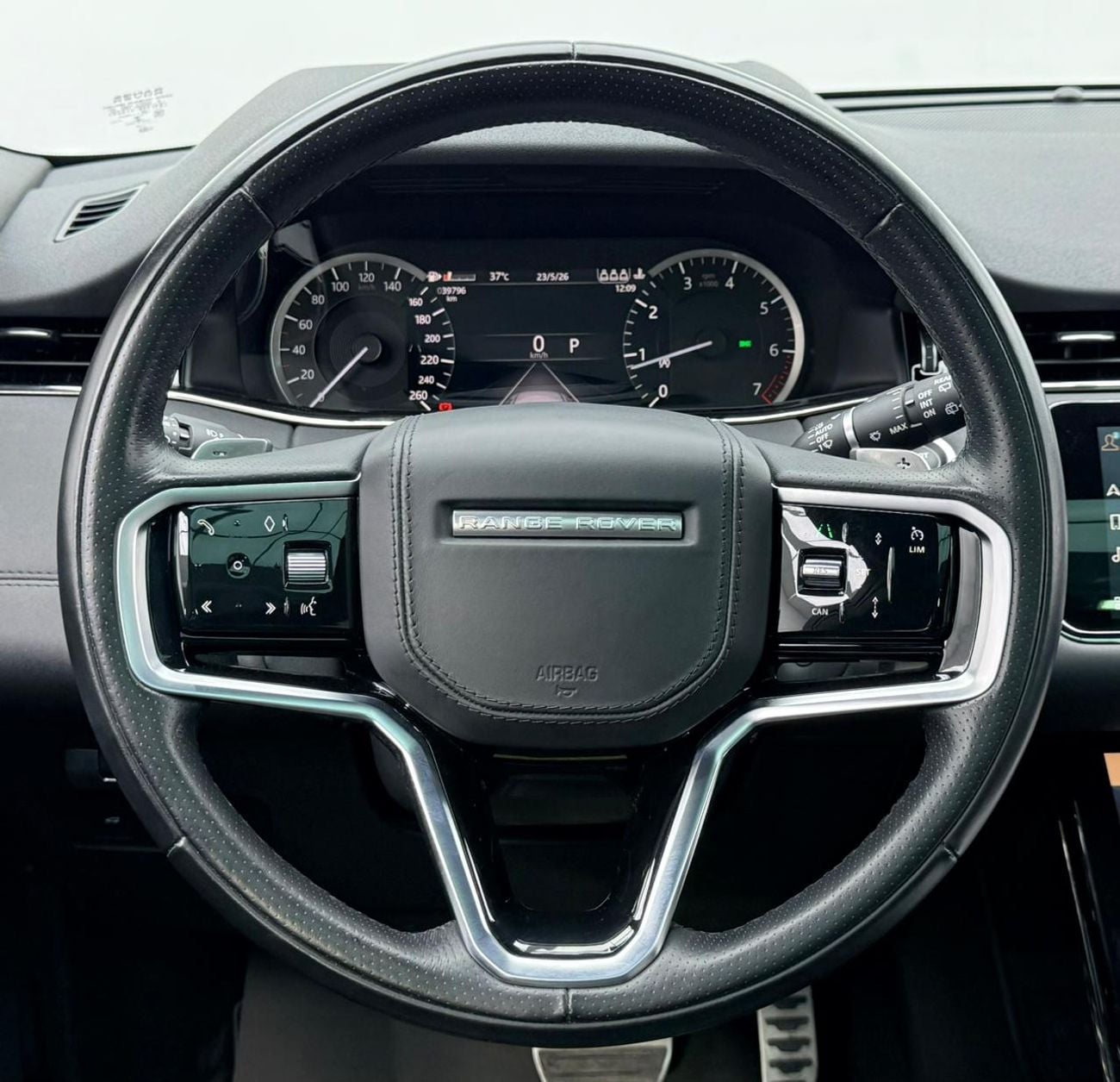 Land Rover Range Rover Evoque 2023 Range Rover Evoque Dynamic SE, 2027 RR Warranty + Service Pack, Full RR Service History, GCC