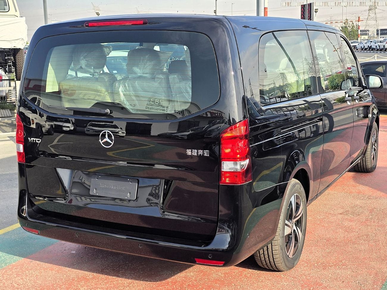 مرسيدس بنز فيتو Mercedes-Benz Vition o Bussines Edit 2.0l 9 Seats black color 2025 model