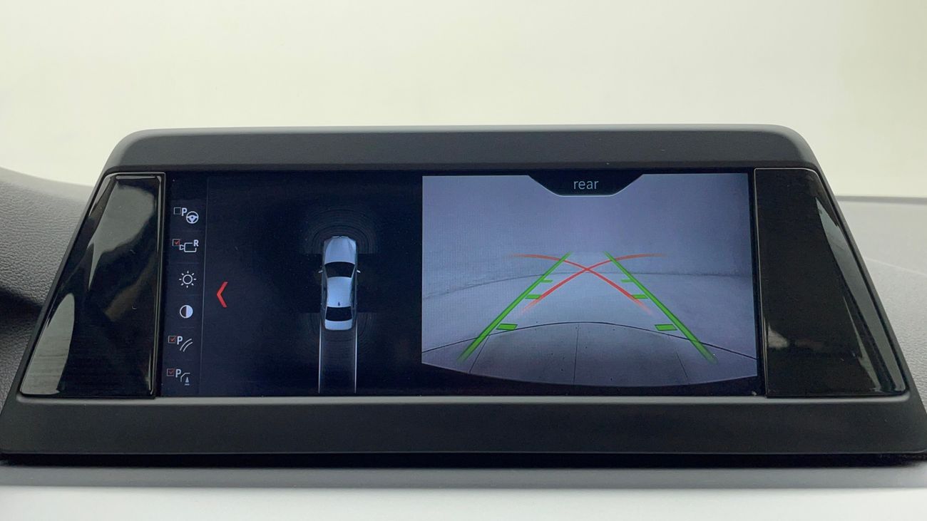 BMW 520i EXCLUSIVE 2 | Zero Down Payment | Home Test Drive