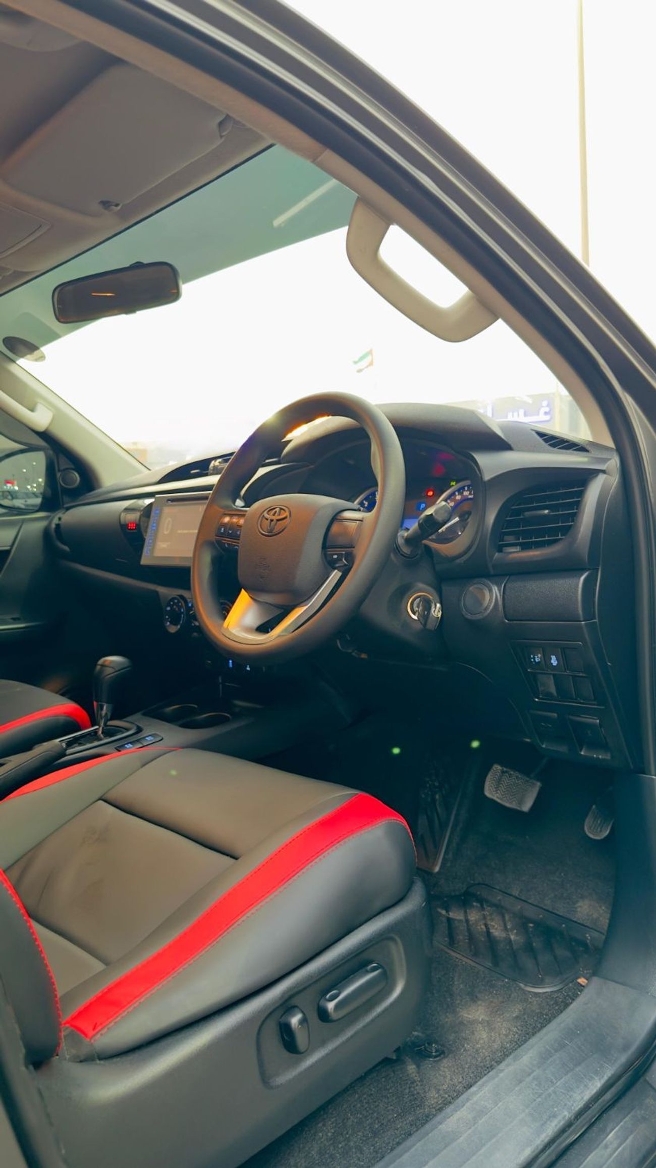 Toyota Hilux MODIFIED TO 2023 MODEL | DOUBLE CABIN | DIESEL ENGINE | 2.8L | AUTOMATIC TRANSMISSION | 2016