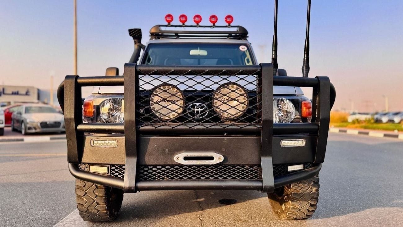 Toyota Land Cruiser Pick Up SINGLE CABIN | MANUAL TRANSMISSION | 4.5L DIESEL ENGINE | 2017 | RHD | PREMIUM TUFF BULL BAR WITH LE