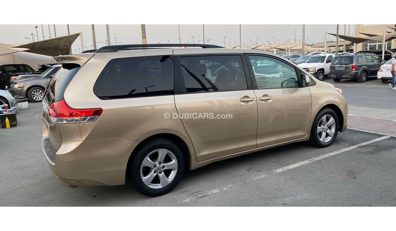 تويوتا سيينا