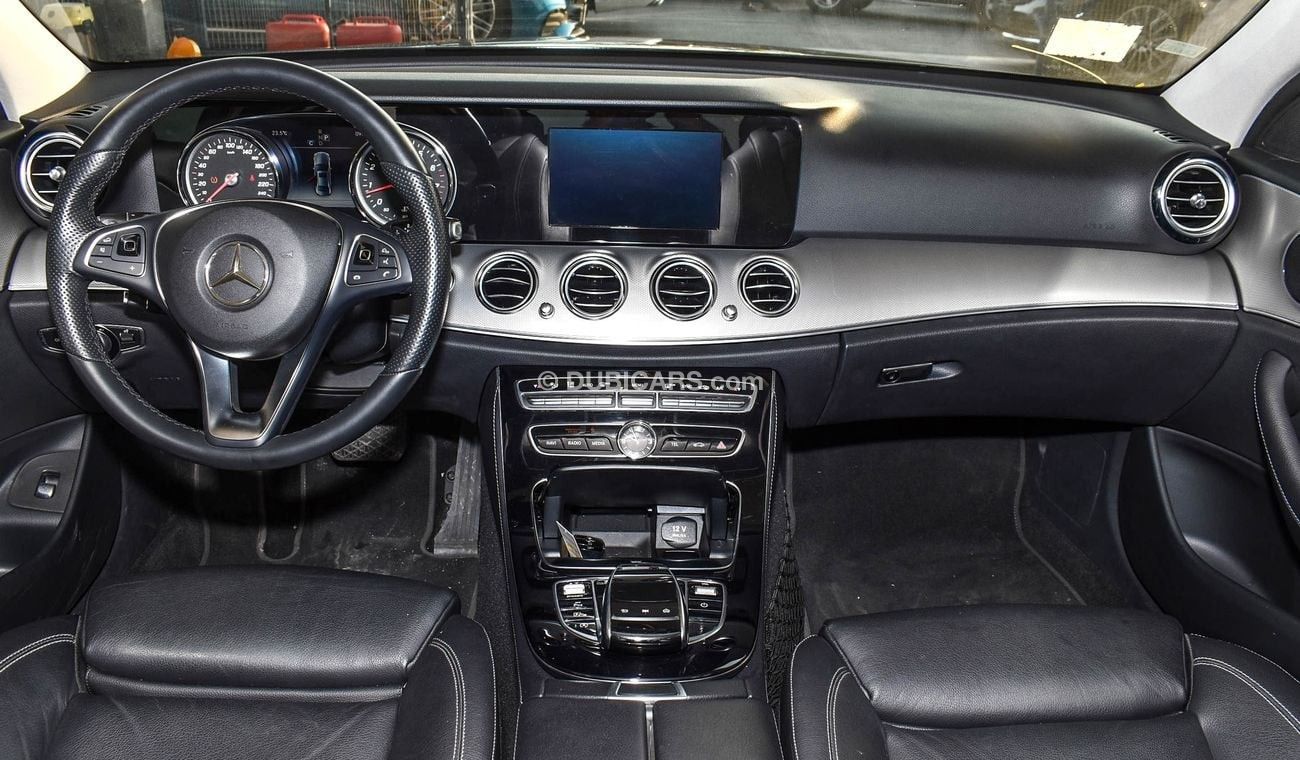 مرسيدس بنز E200