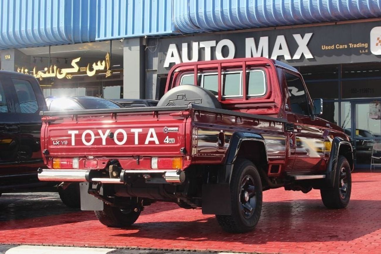 Toyota Land Cruiser Pick Up