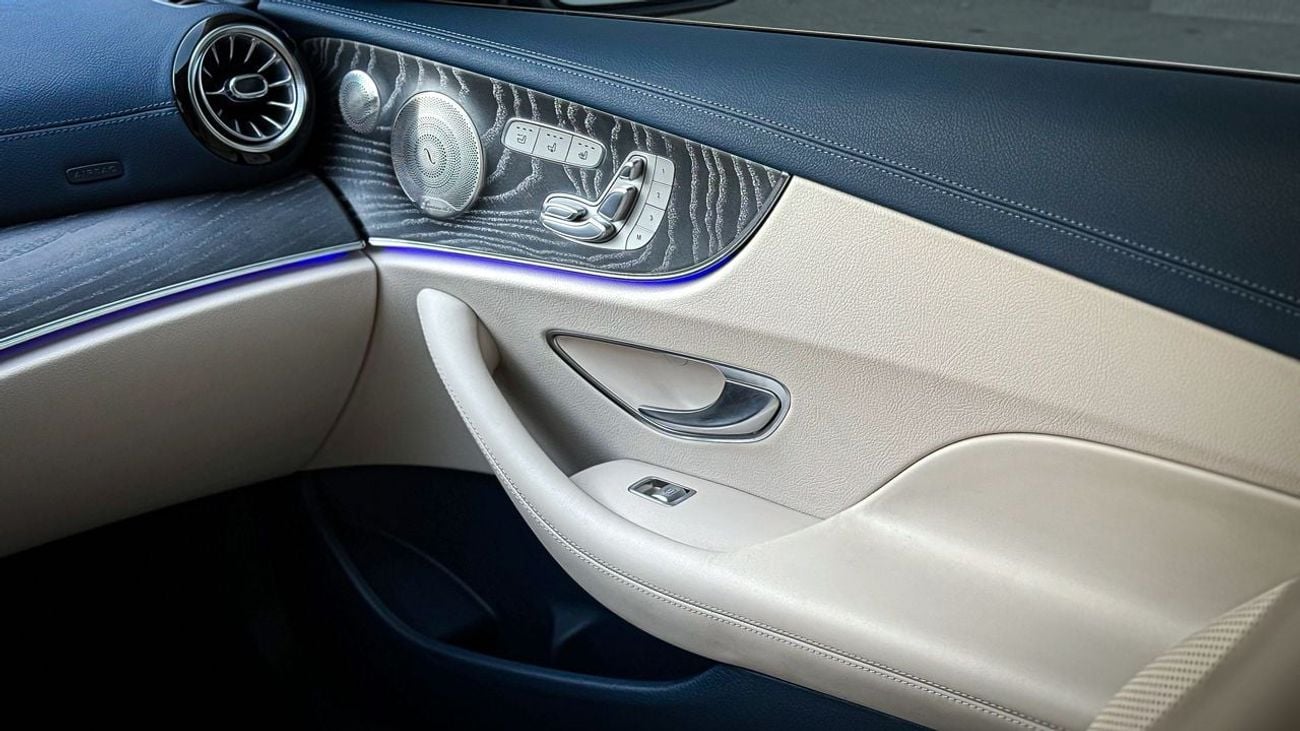 مرسيدس بنز E450 كوبيه Convertible