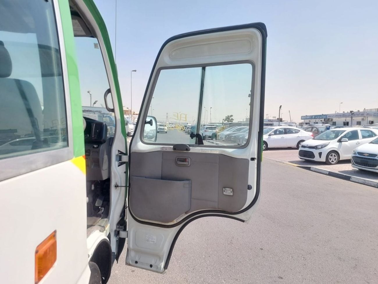 Toyota Coaster (RAMADAN OFFER) TOYOTA COASTER BUS RHD 2007 MODEL 4.0 L DIESEL MANUAL(PM51797)