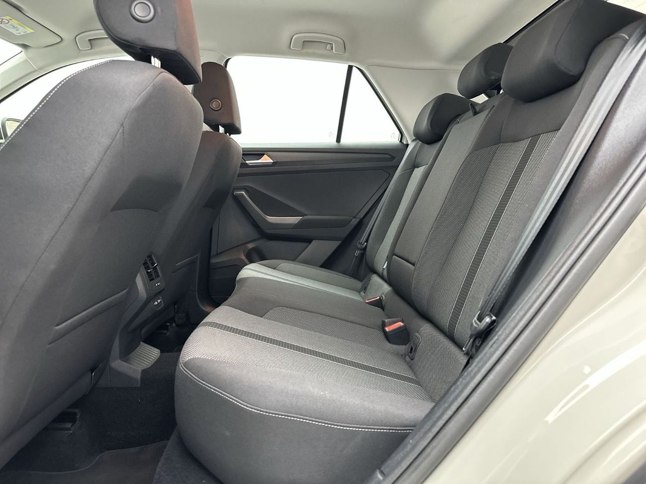 Volkswagen T-ROC T-Roc Life 1.4L (Ref#50140) / WAS 80,900 - NOW 75,900