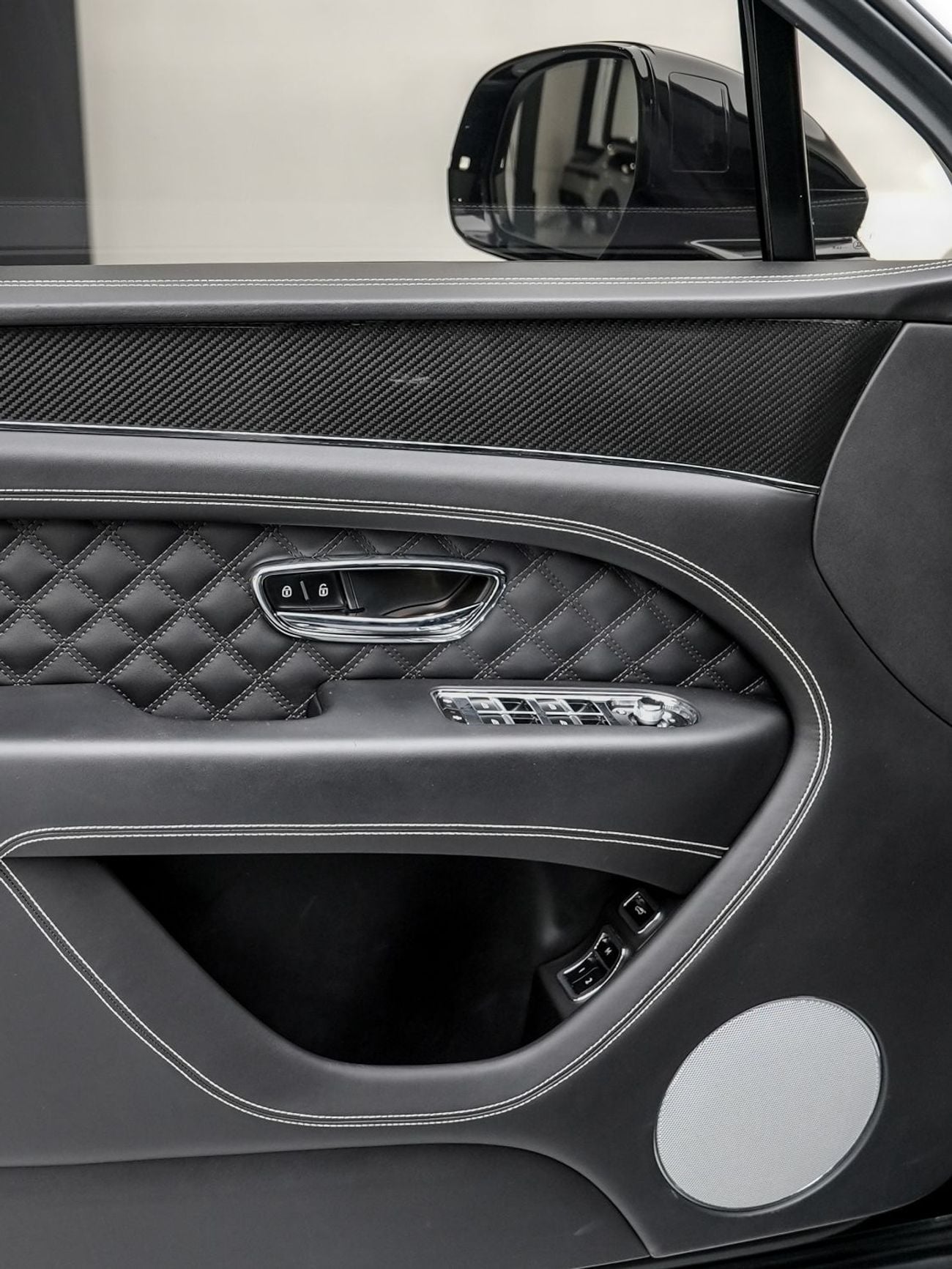 بنتلي بينتايجا Bentayga 4.0T 2021 Bentley Mulliner Blackline, Warranty, Full Bentley Service History, Fully Loaded,