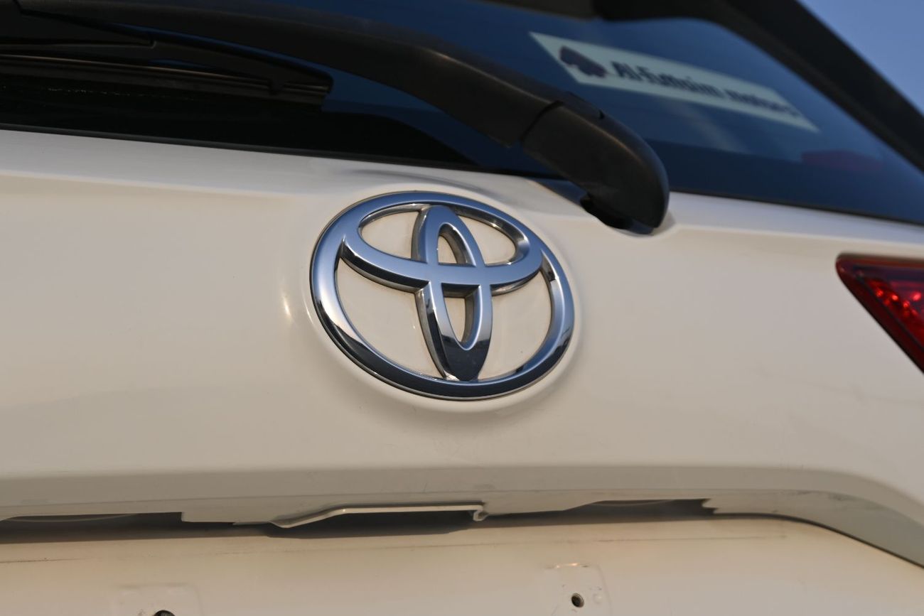 Toyota Rush EX 1.5L Toyota Rush - 2022 - GCC - Accident-Free - 1.5L  - 7 Seats - Excellent Condition