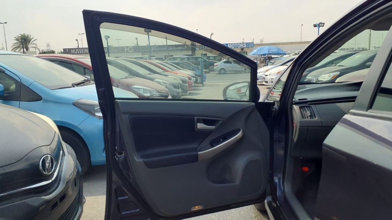 تويوتا برياس Fresh Import Like a New Car