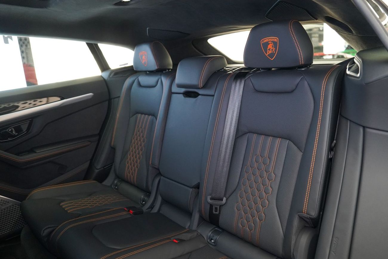 لامبورغيني اوروس STD 4.0T V8