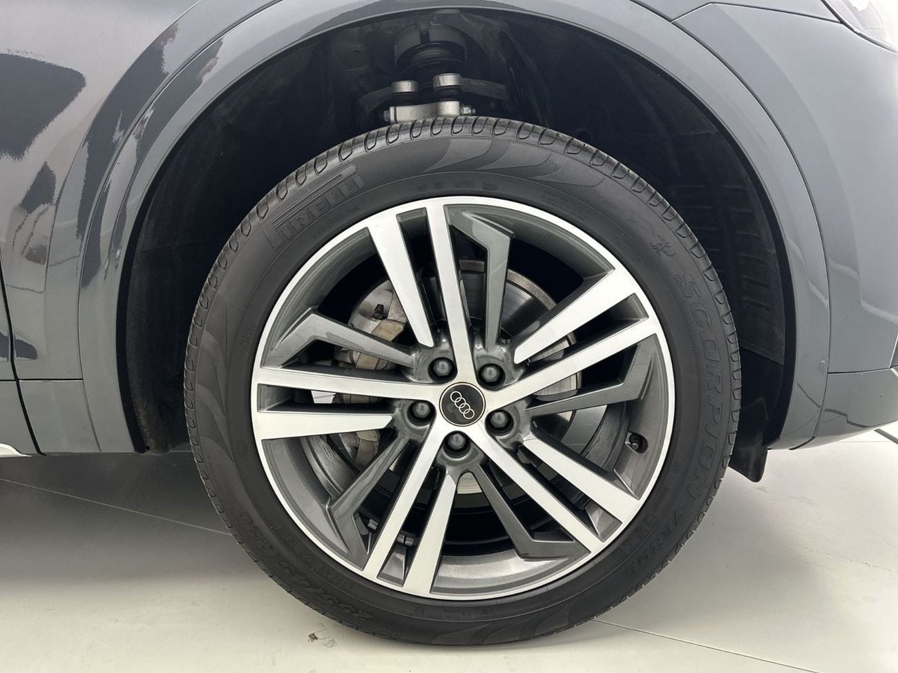 Audi Q5 45 TFSI quattro Advanced 2.0L (245 HP) 249hp (Ref# 30991) - EXCLUSIVE RAMADAN OFFER