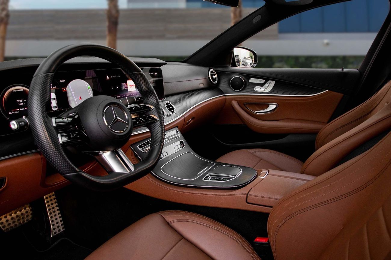 Mercedes-Benz E300 E 300 AMG | 4,112 P.M  | 0% Downpayment | AGENCY WARRANTY 2028!