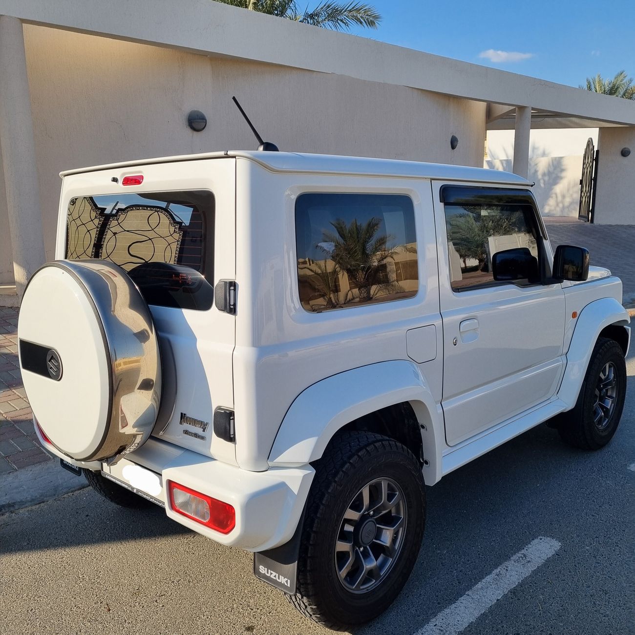 Suzuki Jimny 1.5L GL (M/T)