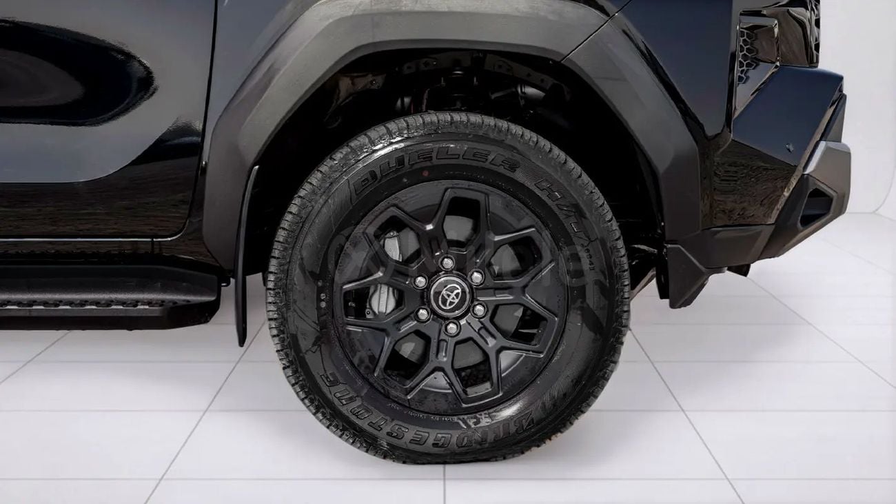 Toyota Hilux TRAVO OVERLAND PLUS