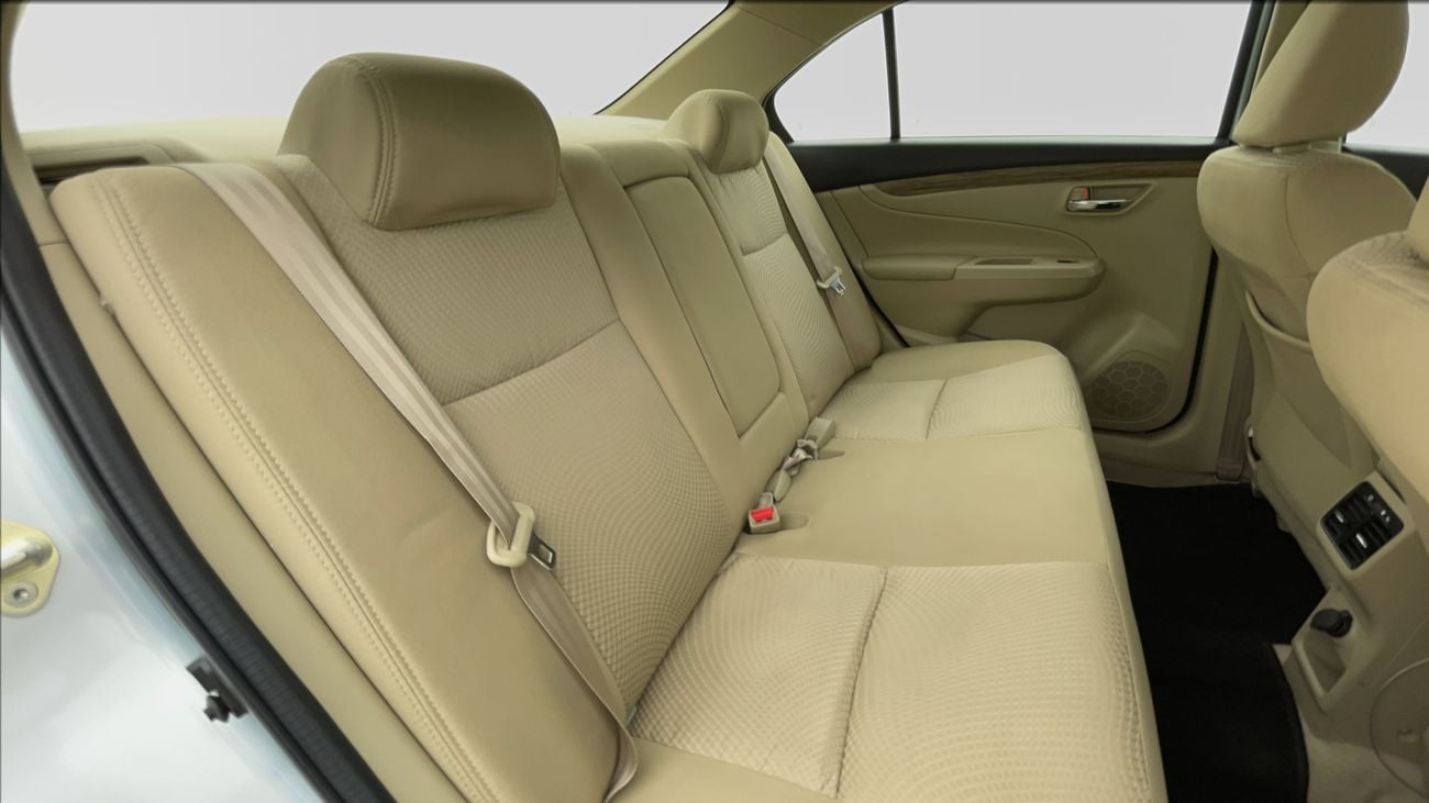 سوزوكي سياز GL 1.5 | بدون دفعة مقدمة | اختبار القيادة في المنزل