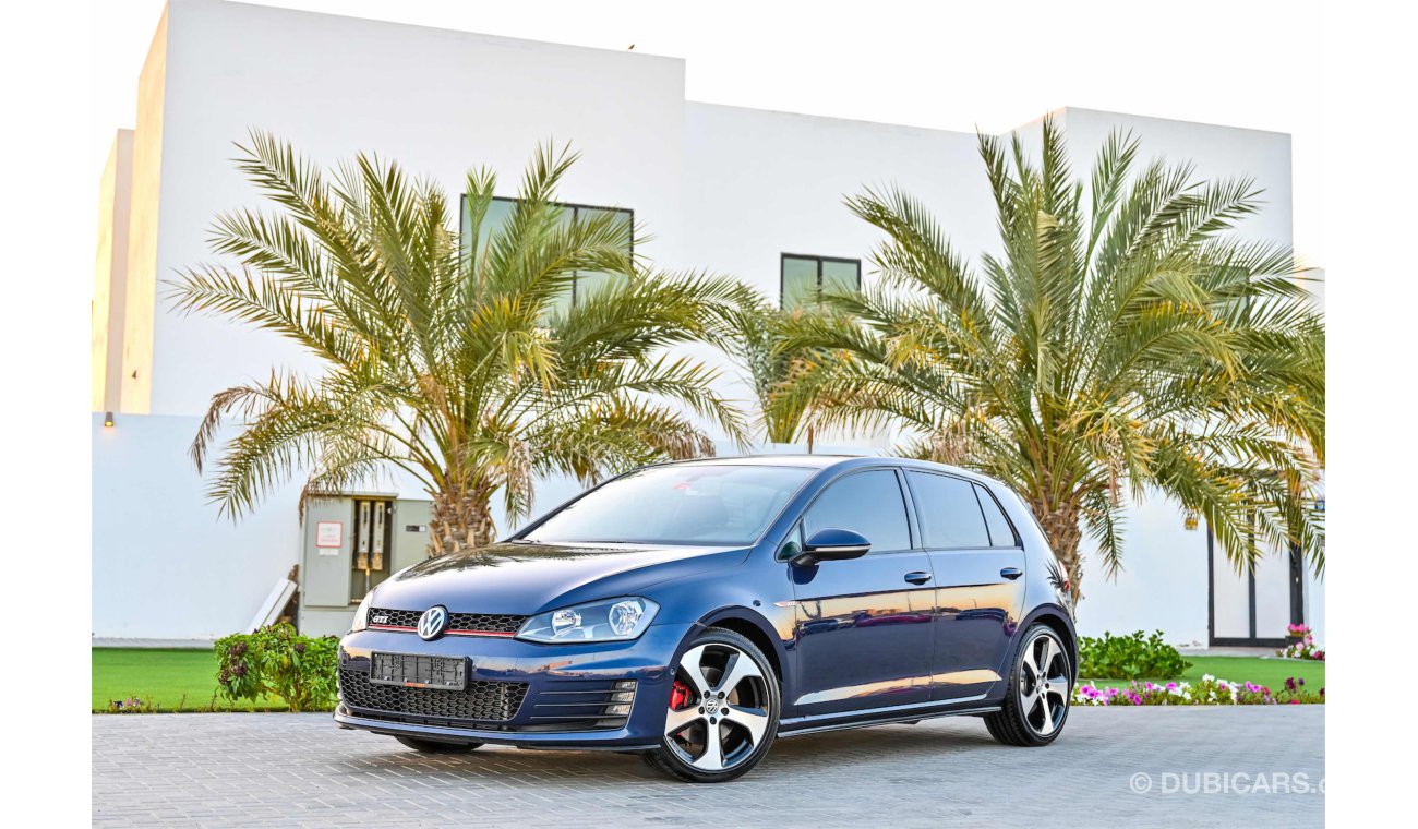 فولكس واجن جولف GTI - Low Mileage & Full Service History! - AED 1,351 Per Month Only - 0% DP