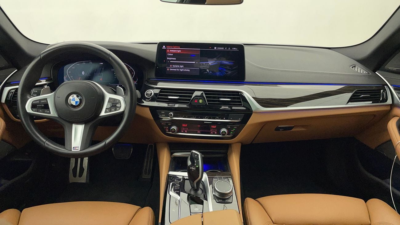 بي أم دبليو 530i M SPORT 2 | بدون دفعة مقدمة | اختبار القيادة في المنزل