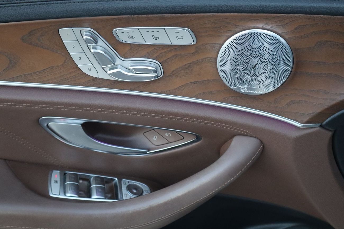 Mercedes-Benz E 43 AMG Std 3.0L