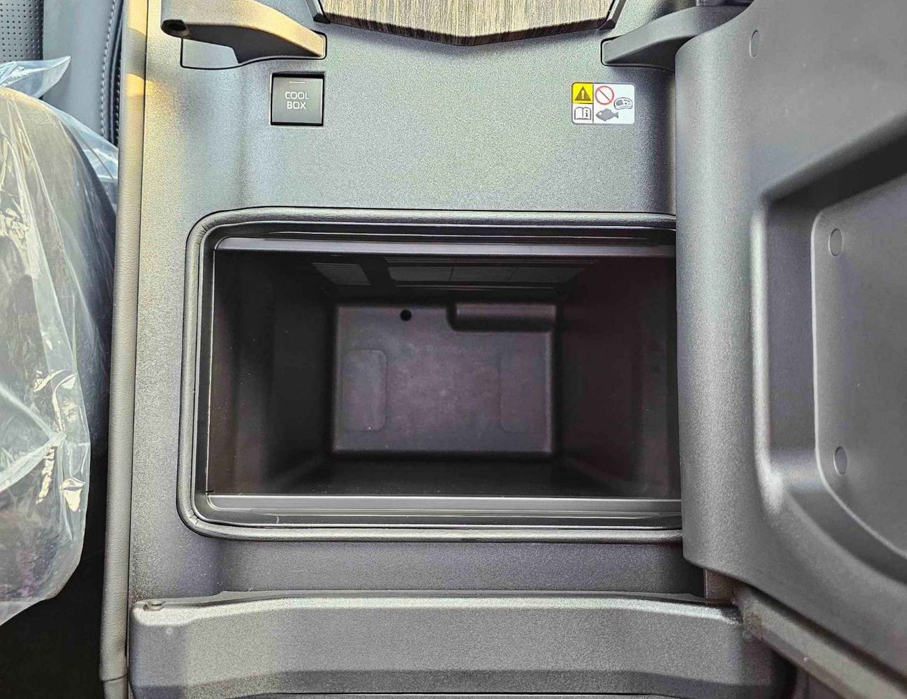 Toyota Land Cruiser VXR | 3.5L V6 PETROL | 360* CAMERA | HEADUP DISPLAY | JBL SPEAKERS | SUNROOF | PWR SEATS | (EXPORT O