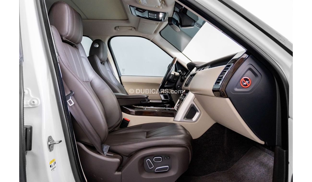 Land Rover Range Rover 2015 Range Rover Vogue SE / 5.0L V8 Supercharged / Full Service History