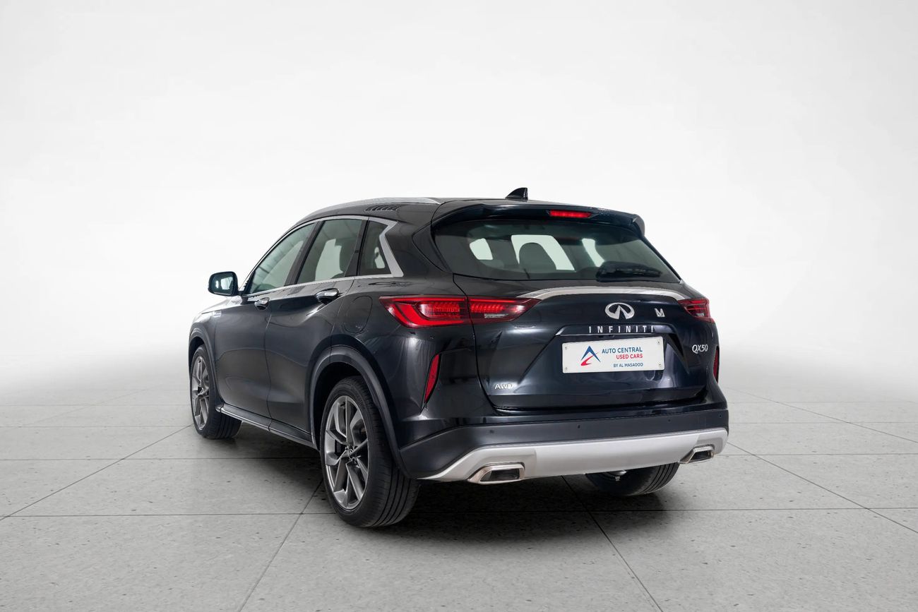 إنفينيتي QX50 LUXE 2.0