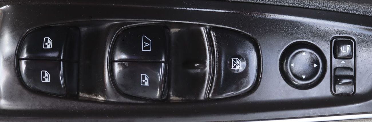 Renault Koleos 2.5L LE (4WD) - RENAULT KOLEOS - 2017 -GCC - Full option - 4WD -2.5 - Accident-free - in excellent c