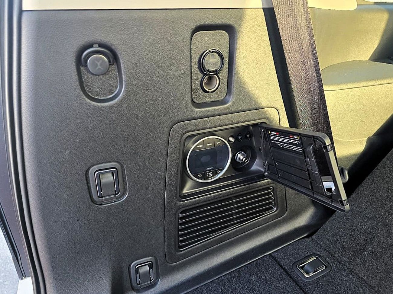 Nissan Patrol Nissan Patrol LE T1 3.5l V6Turbo 4WD Gcc  White Color 2025 MODEL