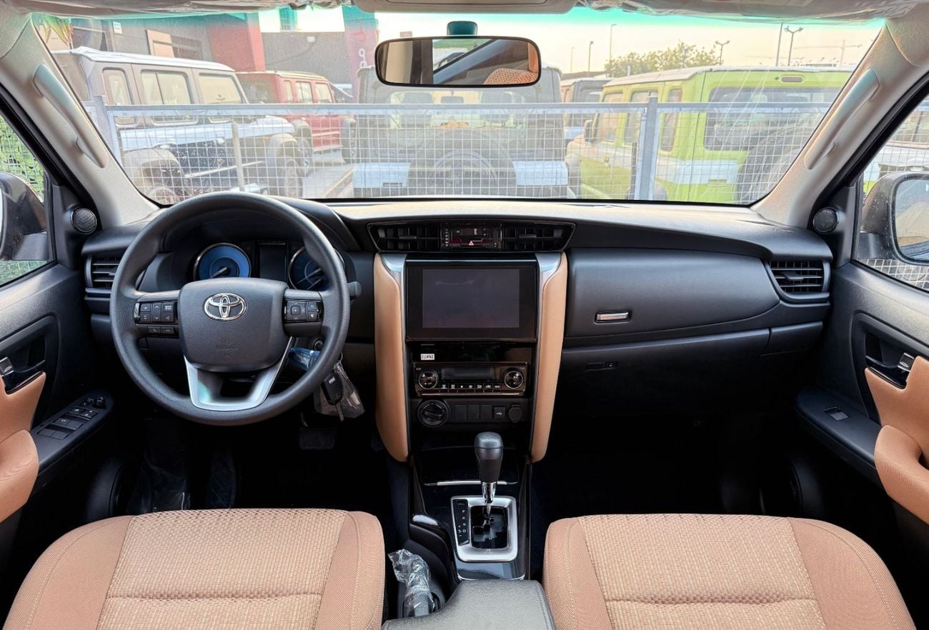 Toyota Fortuner SR5