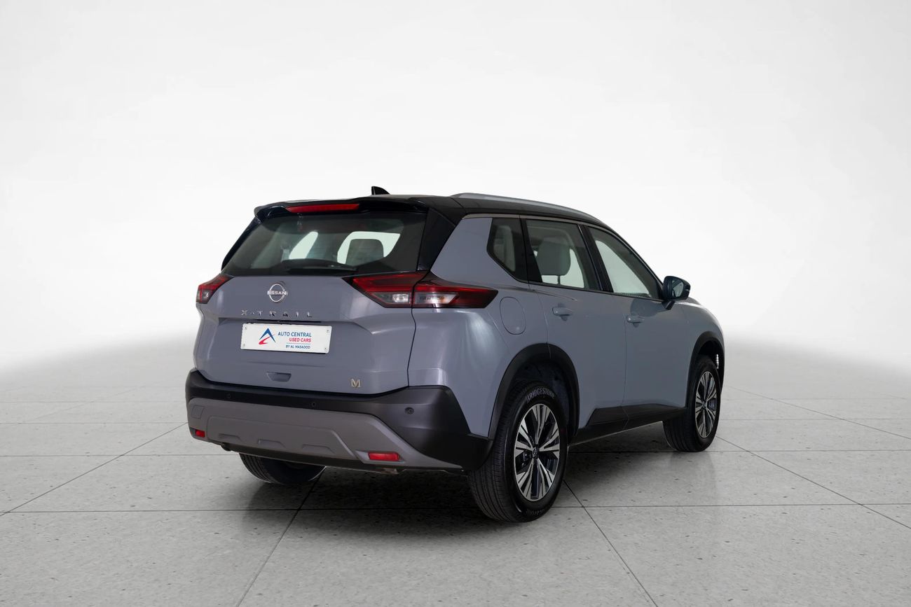 نيسان إكس تريل SV 2.5