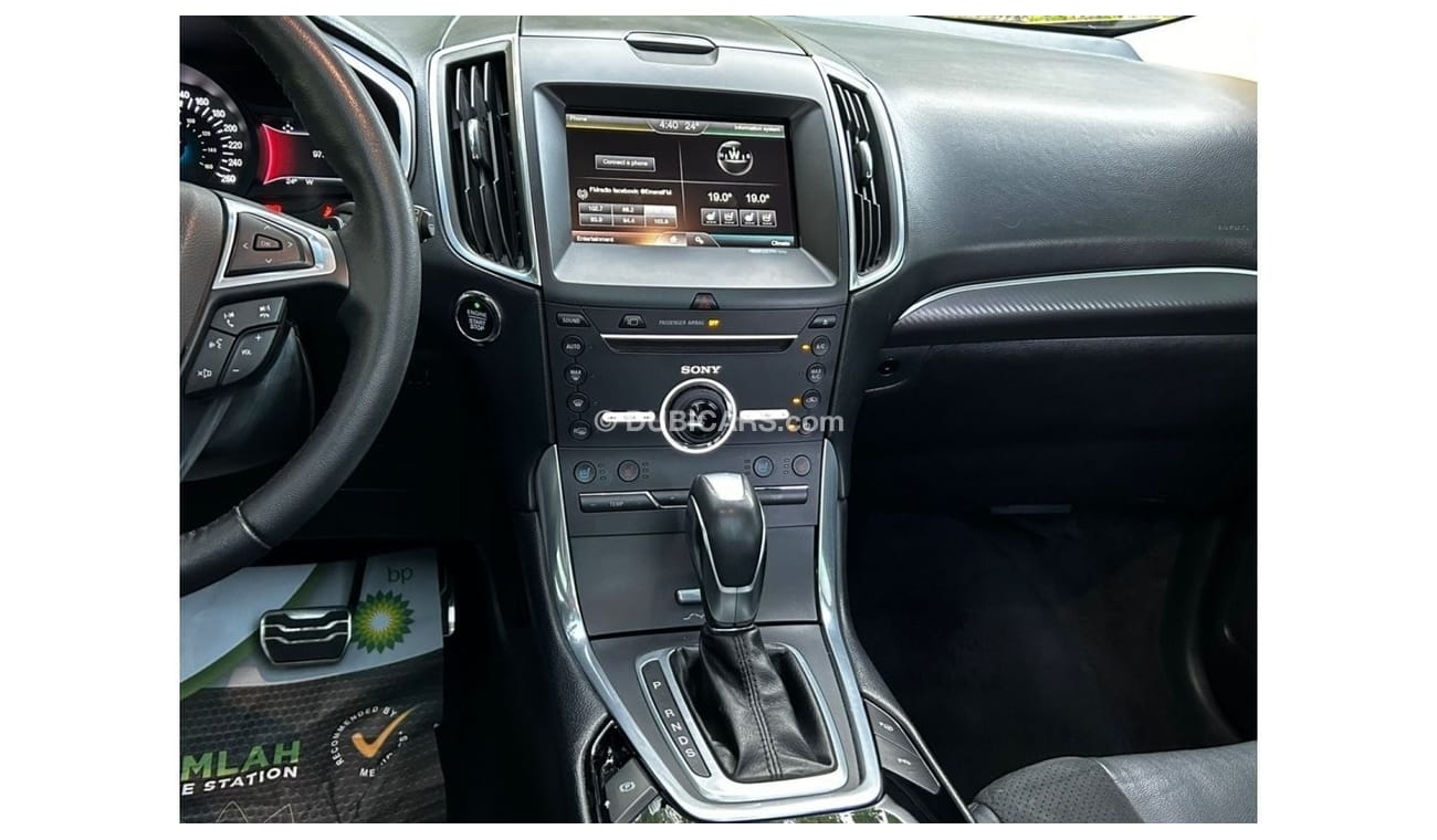 Ford Edge Sport Ford Edge 2016 GCC 3.5L V6 Original Paint - Perfect Condition - under warranty
