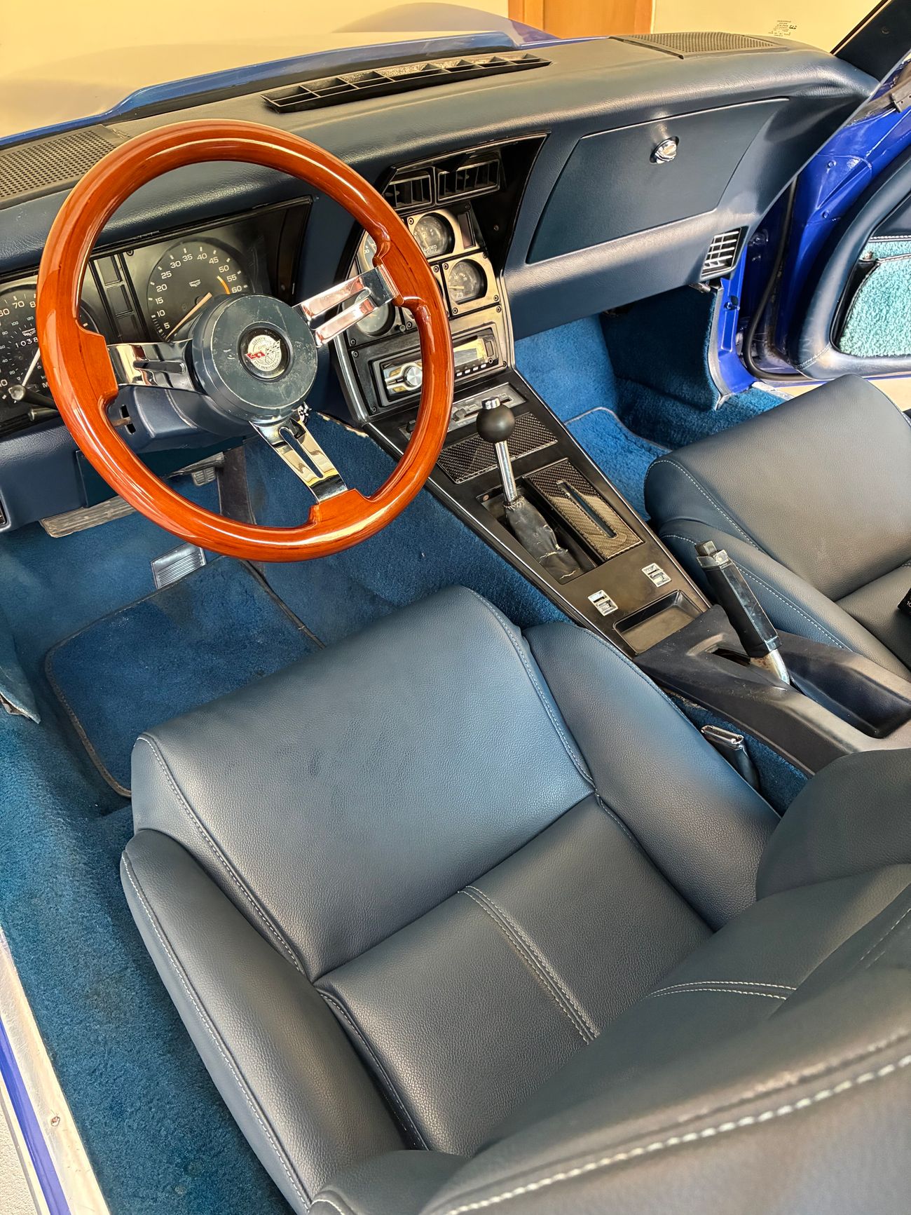 Chevrolet Corvette Corvette C3 Base Coupe 2-Door with a 5.7L 350Cu.In. V8